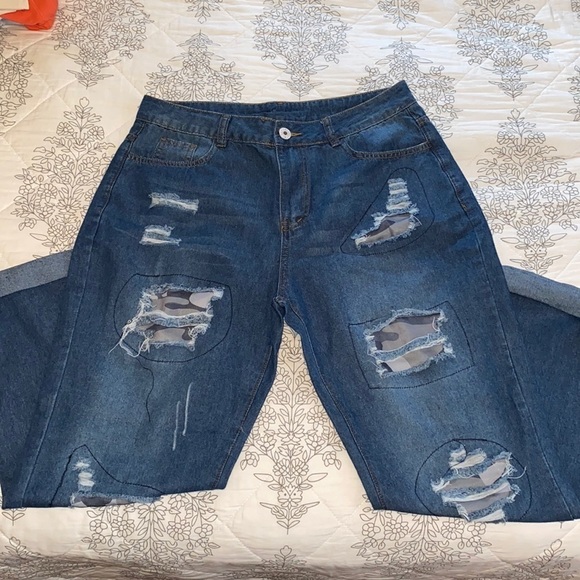 Mom Jeans Camo Cut-ins‎ - Picture 1 of 2